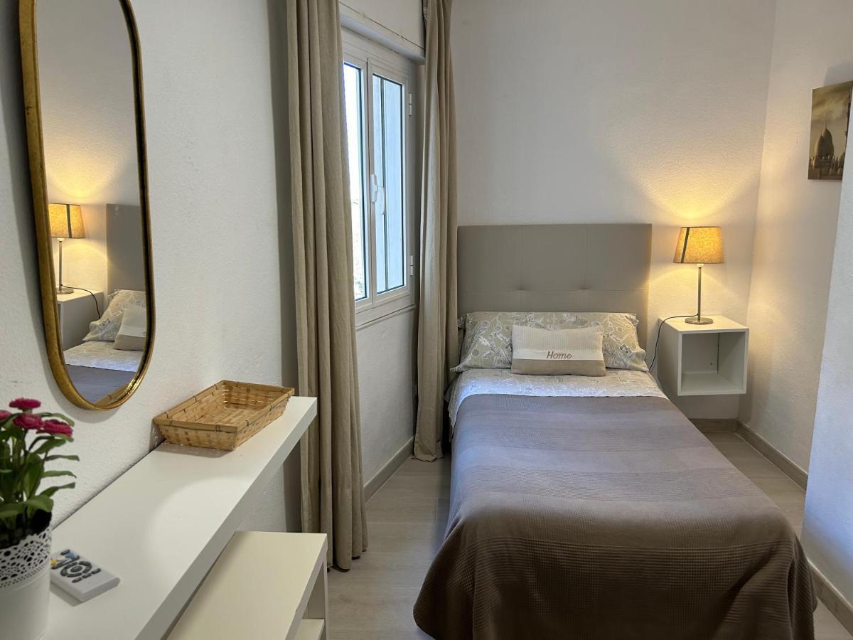 Malagueta Beach Premium Malaga Bagian luar foto